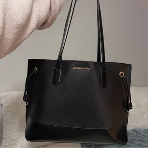 LIKE NEW Michael Kors black/gold tote bag